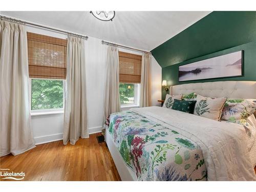 354 Queen Street, Midland, ON - Indoor Photo Showing Bedroom