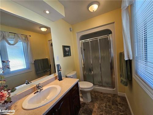 7 Virginia Avenue, Wasaga Beach, ON - Indoor Photo Showing Bathroom