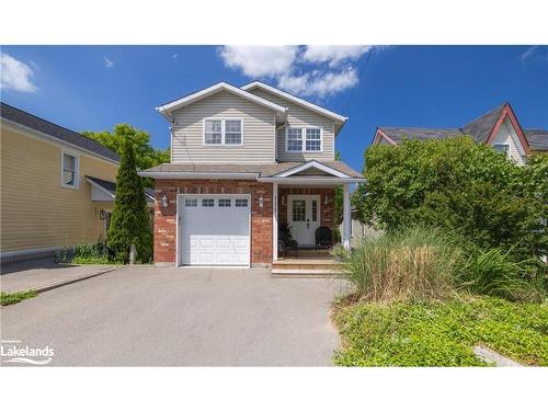 111 Rodney Street, Collingwood, ON - Outdoor With Facade