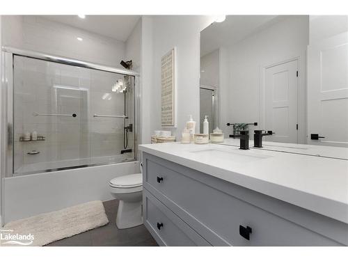 53 Jack Street, Huntsville, ON - Indoor Photo Showing Bathroom