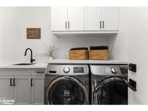 53 Jack Street, Huntsville, ON - Indoor Photo Showing Laundry Room