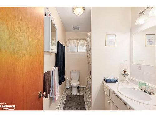 459 Second Street, Collingwood, ON - Indoor Photo Showing Bathroom