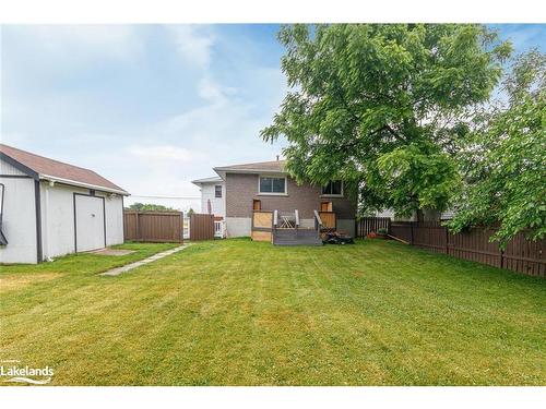 459 Second Street, Collingwood, ON - Outdoor With Backyard