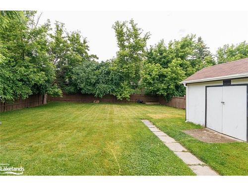 459 Second Street, Collingwood, ON - Outdoor With Backyard