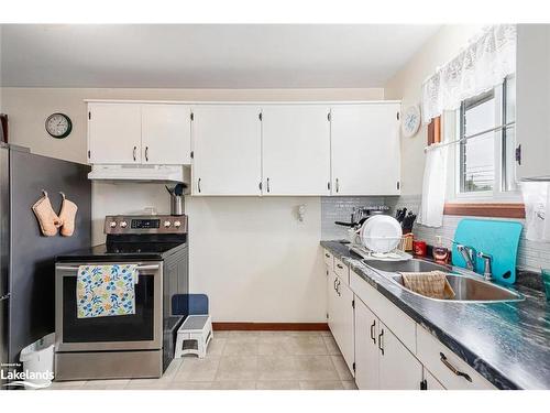 459 Second Street, Collingwood, ON - Indoor Photo Showing Kitchen With Double Sink