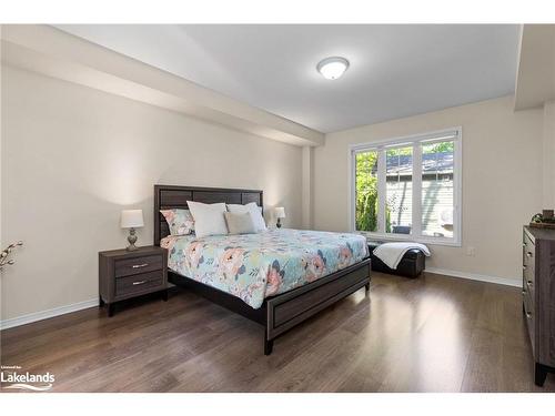 4 Country Trail, Port Severn, ON - Indoor Photo Showing Bedroom