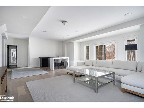 174 Springside Crescent, The Blue Mountains, ON - Indoor Photo Showing Living Room