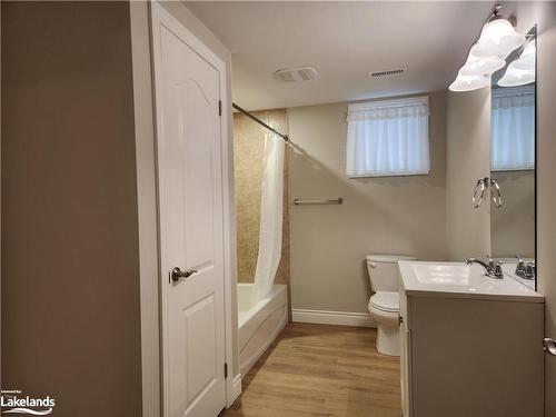 40 Waterview Road, Wasaga Beach, ON - Indoor Photo Showing Bathroom