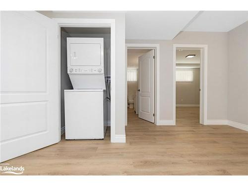 40 Waterview Road, Wasaga Beach, ON - Indoor Photo Showing Laundry Room