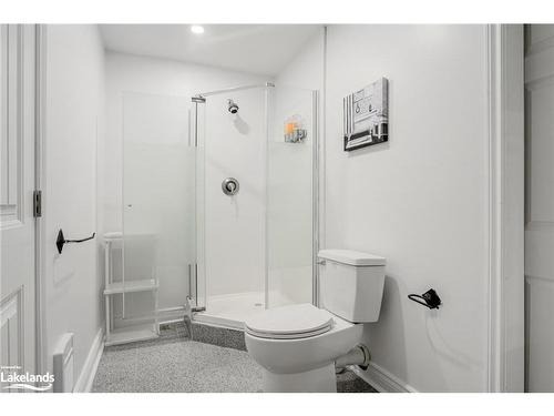 1030 Flanagan Trail, Gravenhurst, ON - Indoor Photo Showing Bathroom