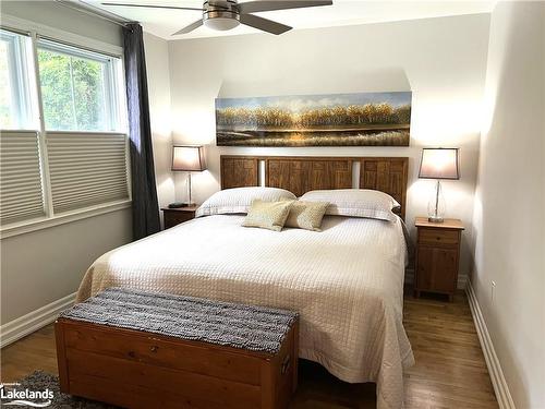 249 Pine Street, Collingwood, ON - Indoor Photo Showing Bedroom