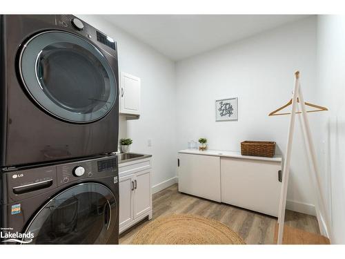 6 Boulder Court, Huntsville, ON - Indoor Photo Showing Laundry Room