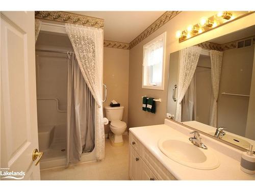 50 Pineridge Gate, Gravenhurst, ON - Indoor Photo Showing Bathroom