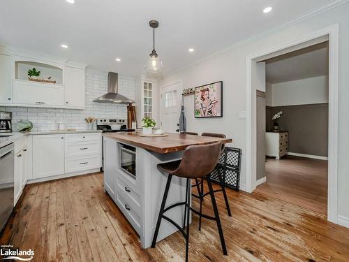 132 Holditch Street, Bracebridge, ON - Indoor Photo Showing Kitchen