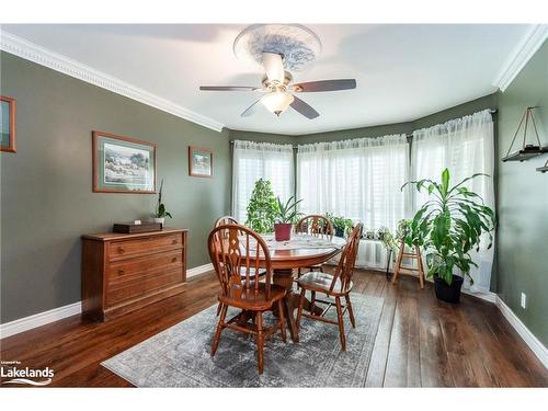 66 Joliet Crescent, Tiny, ON - Indoor Photo Showing Dining Room