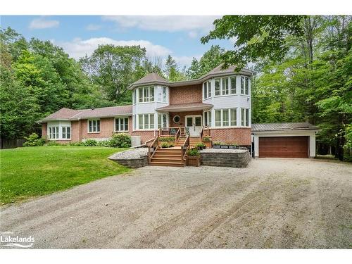 66 Joliet Crescent, Tiny, ON - Outdoor With Facade