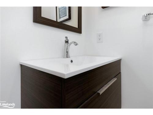 105-22 Beckwith Lane, The Blue Mountains, ON - Indoor Photo Showing Bathroom