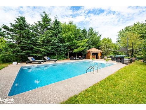 373496 6Th Line, Amaranth, ON - Outdoor With In Ground Pool With Backyard