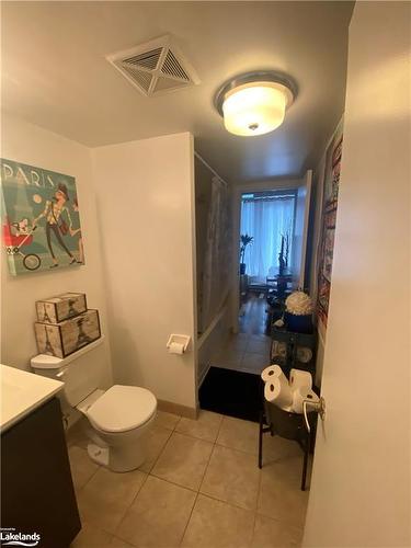 613-150 Sudbury Street, Toronto, ON - Indoor Photo Showing Bathroom