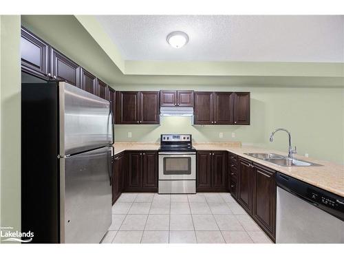 58 Isabella Drive, Orillia, ON - Indoor Photo Showing Kitchen With Double Sink