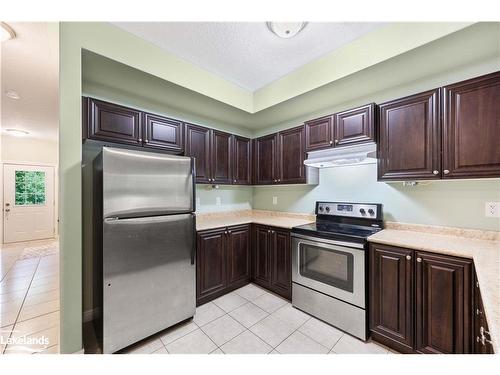 58 Isabella Drive, Orillia, ON - Indoor Photo Showing Kitchen