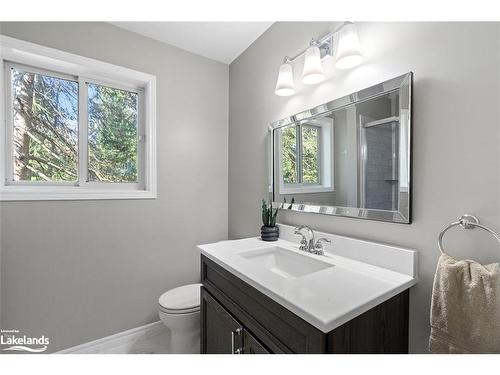 57 Bernard Crescent, Sundridge, ON - Indoor Photo Showing Bathroom