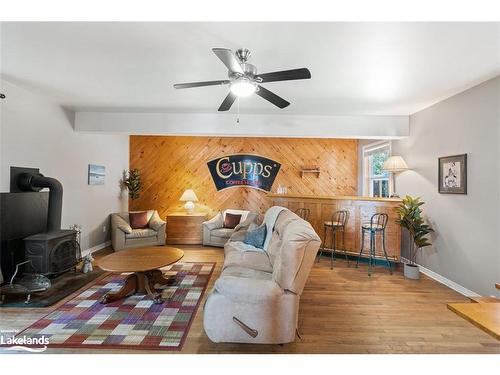 57 Bernard Crescent, Sundridge, ON - Indoor Photo Showing Living Room