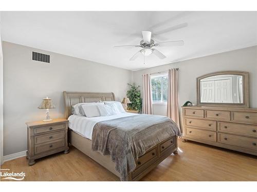 57 Bernard Crescent, Sundridge, ON - Indoor Photo Showing Bedroom