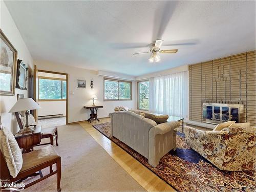 738 River Road E, Wasaga Beach, ON - Indoor Photo Showing Living Room With Fireplace