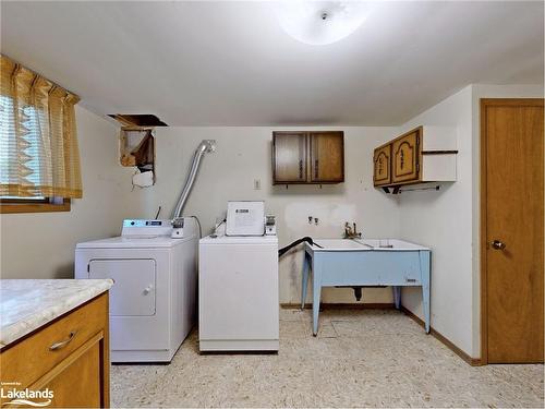 738 River Road E, Wasaga Beach, ON - Indoor Photo Showing Laundry Room