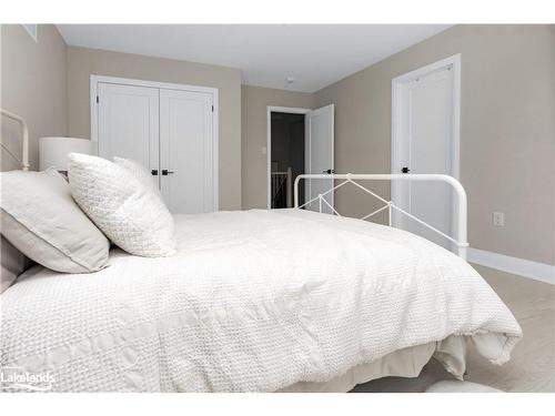 53 Tracey Lane, Collingwood, ON - Indoor Photo Showing Bedroom