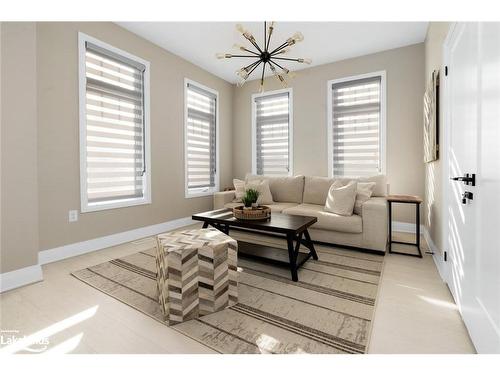 53 Tracey Lane, Collingwood, ON - Indoor Photo Showing Living Room