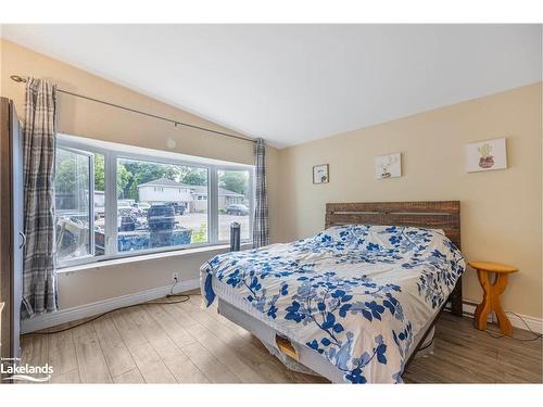 253 Park Street, Victoria Harbour, ON - Indoor Photo Showing Bedroom