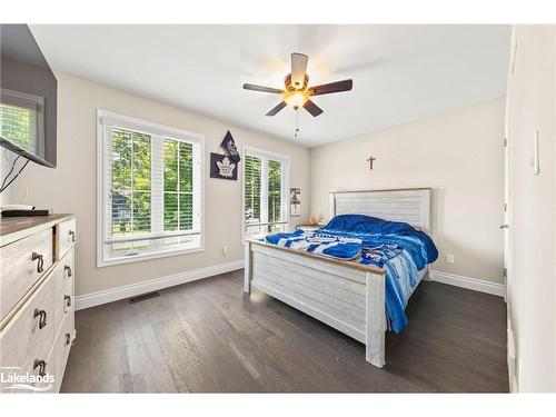 5 Bellehumeur Road, Tiny, ON - Indoor Photo Showing Bedroom