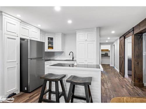 5 Bellehumeur Road, Tiny, ON - Indoor Photo Showing Kitchen