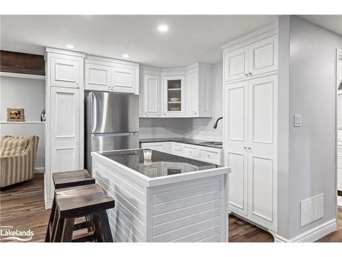 5 Bellehumeur Road, Tiny, ON - Indoor Photo Showing Kitchen