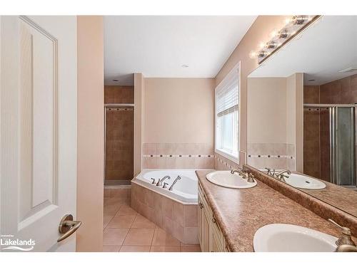 111 Seline Crescent, Barrie, ON - Indoor Photo Showing Bathroom