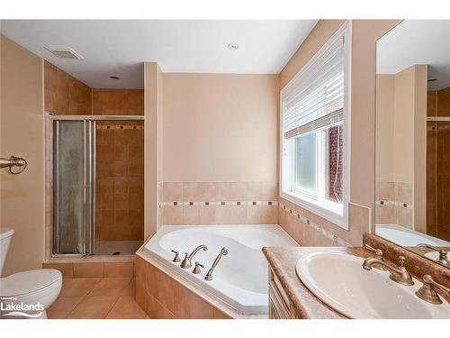 111 Seline Crescent, Barrie, ON - Indoor Photo Showing Bathroom