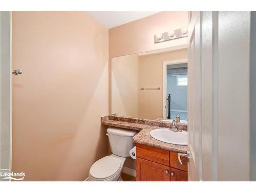 111 Seline Crescent, Barrie, ON - Indoor Photo Showing Bathroom