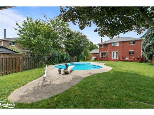 40 Etherington Crescent, Barrie, ON - Outdoor With In Ground Pool With Backyard