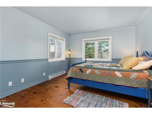 928 Jones Lane, Huntsville, ON - Indoor Photo Showing Bedroom