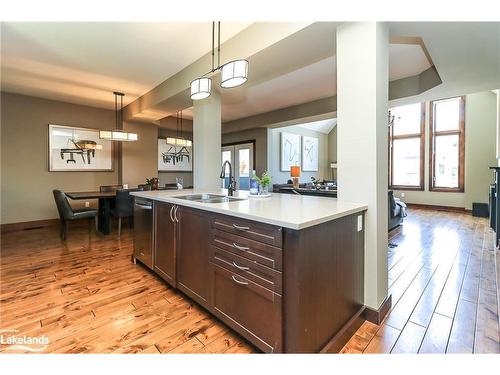 119 Venture Boulevard, The Blue Mountains, ON - Indoor Photo Showing Kitchen With Double Sink