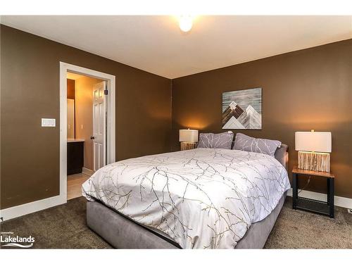 119 Venture Boulevard, The Blue Mountains, ON - Indoor Photo Showing Bedroom