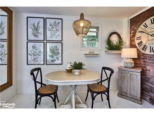 53 Kimberley Avenue, Bracebridge, ON - Indoor Photo Showing Dining Room