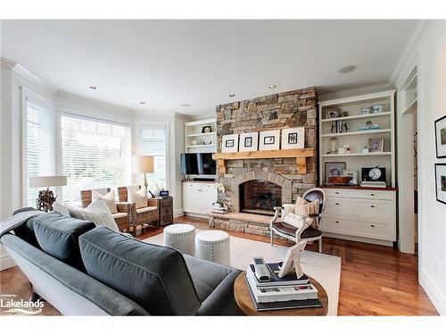 141 Snowbridge Way, The Blue Mountains, ON - Indoor Photo Showing Living Room With Fireplace