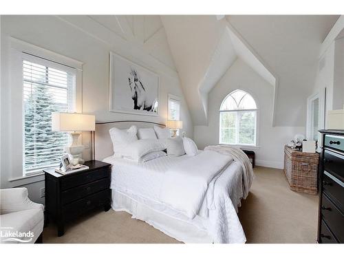 141 Snowbridge Way, The Blue Mountains, ON - Indoor Photo Showing Bedroom