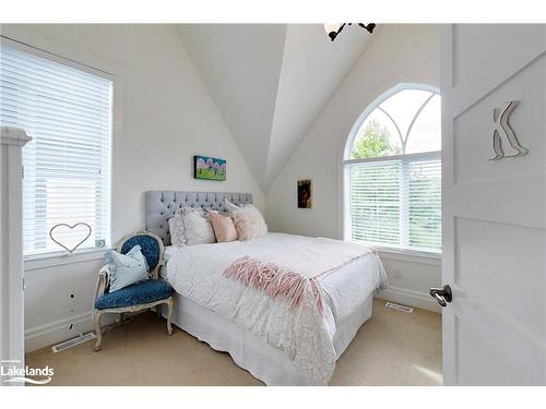 141 Snowbridge Way, The Blue Mountains, ON - Indoor Photo Showing Bedroom