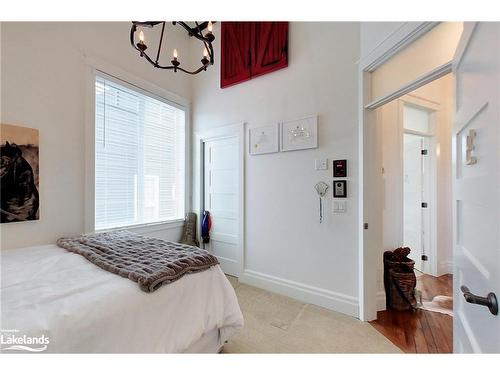 141 Snowbridge Way, The Blue Mountains, ON - Indoor Photo Showing Bedroom