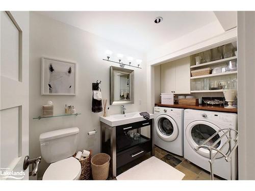 141 Snowbridge Way, The Blue Mountains, ON - Indoor Photo Showing Laundry Room