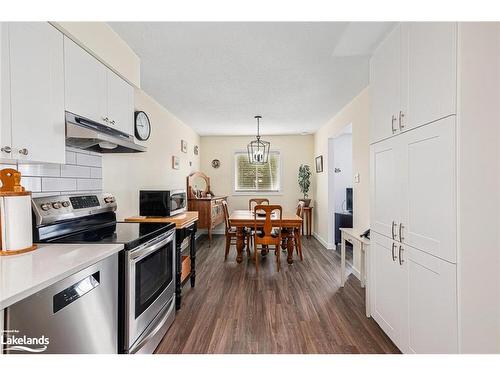 29 Courtice Crescent, Collingwood, ON - Indoor Photo Showing Kitchen